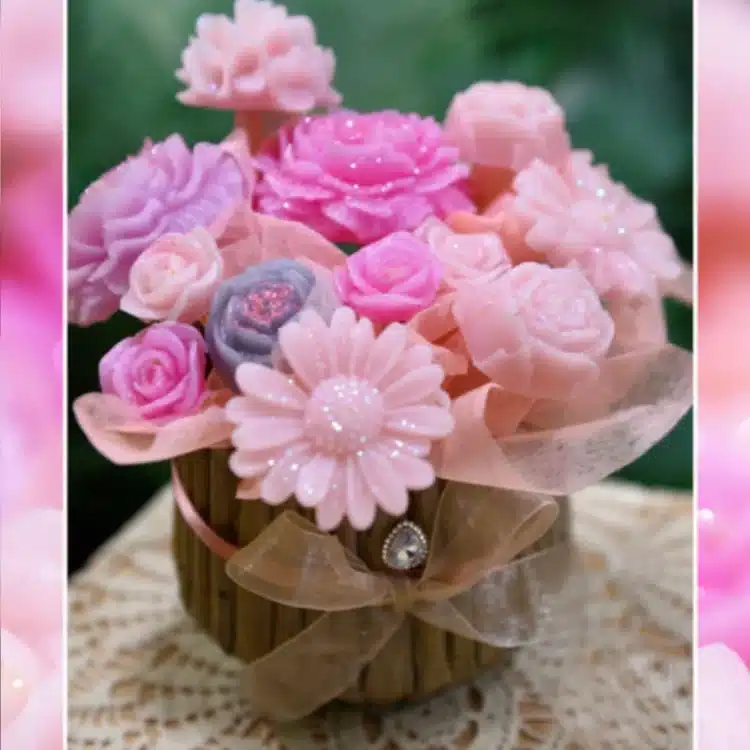 Χειροποίητες Γλάστρες με Αρωματικά Κέρινα Λουλούδια